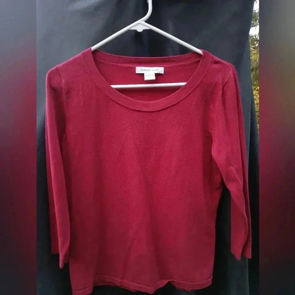 August silk long sleeve knit sweater shirt with a v-neck size small - Picture 1 of 5
